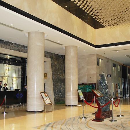 Haoyin Gloria Plaza Hotel Guangzhou Bagian luar foto