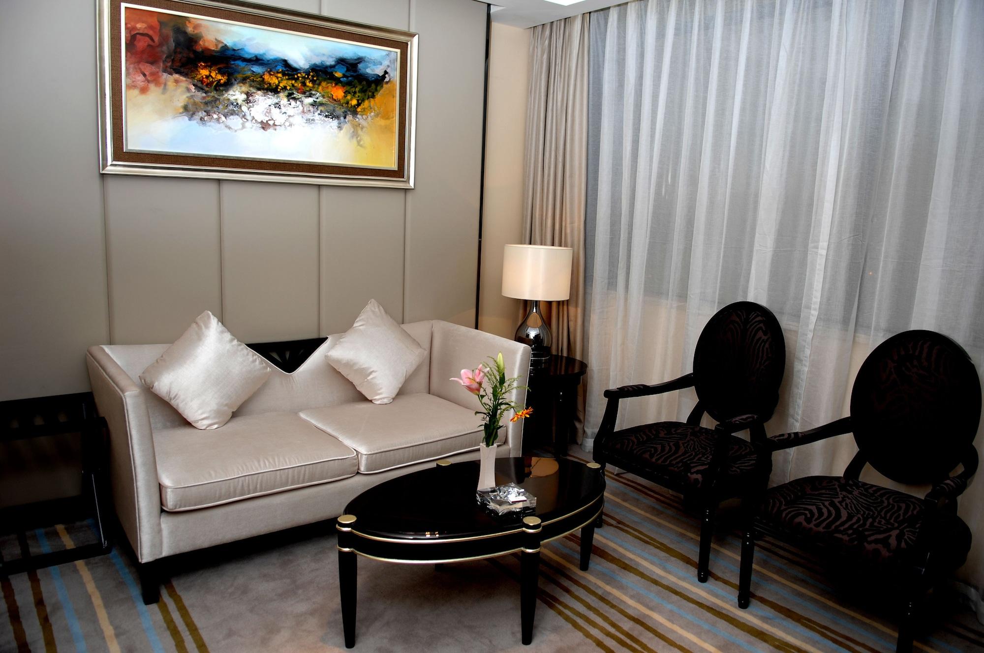 Haoyin Gloria Plaza Hotel Guangzhou Bagian luar foto