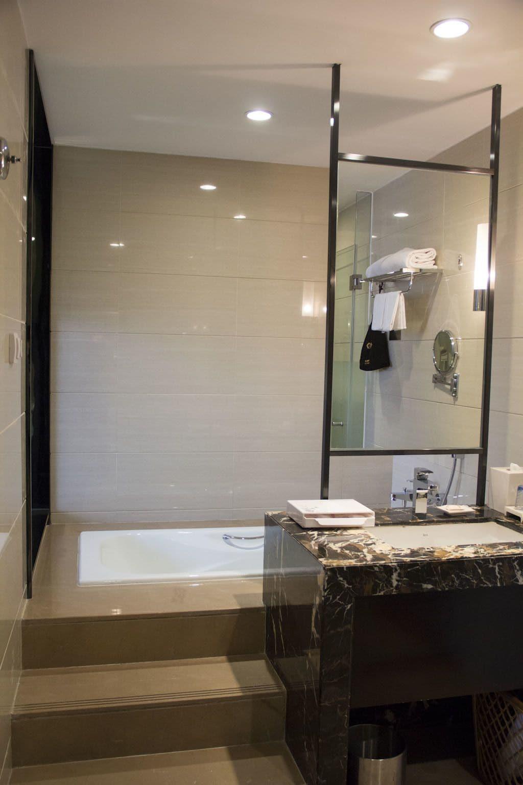 Haoyin Gloria Plaza Hotel Guangzhou Bagian luar foto