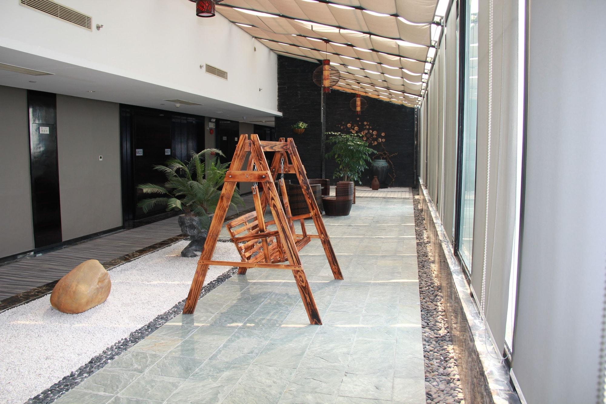 Haoyin Gloria Plaza Hotel Guangzhou Bagian luar foto