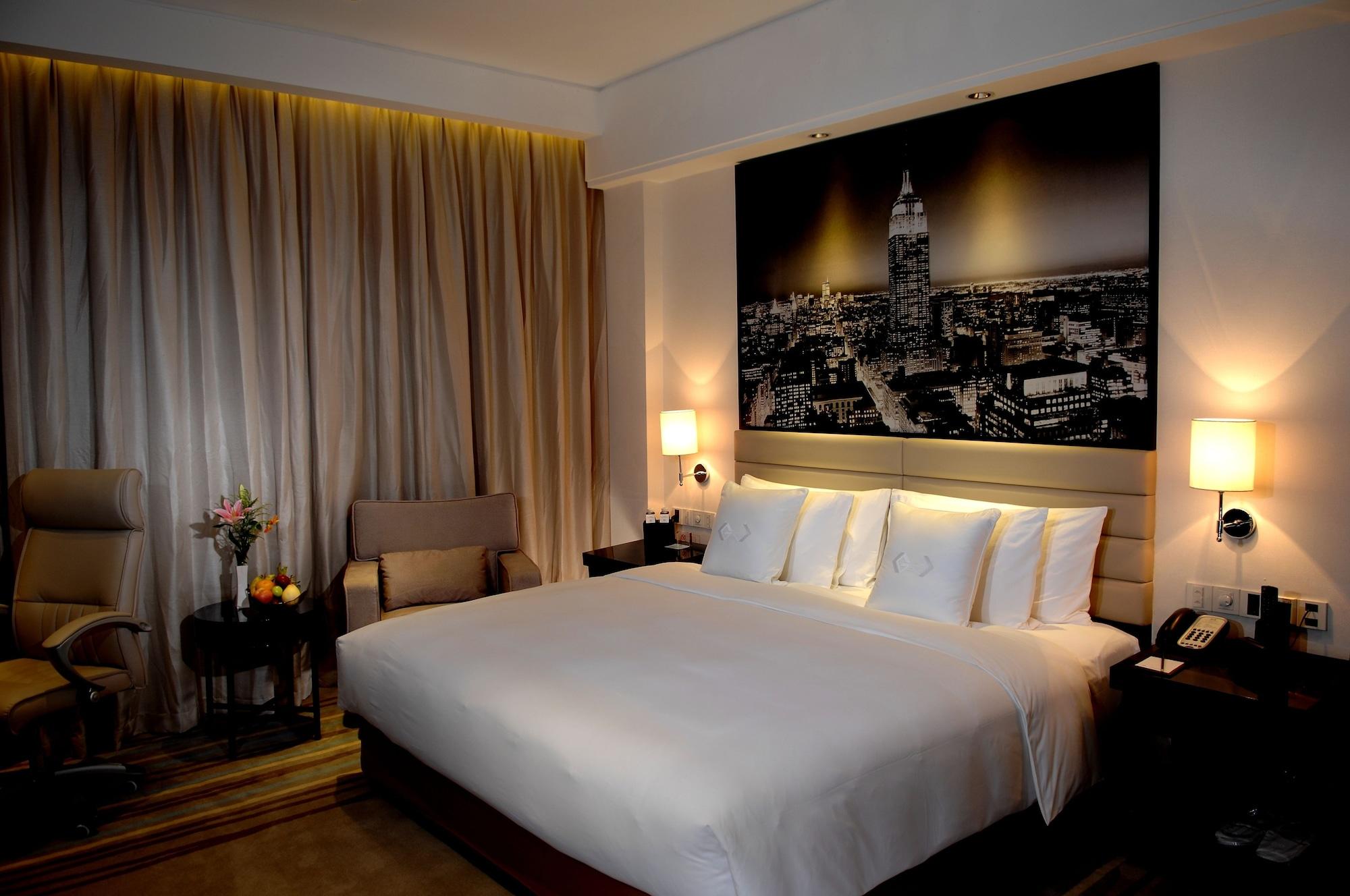 Haoyin Gloria Plaza Hotel Guangzhou Bagian luar foto