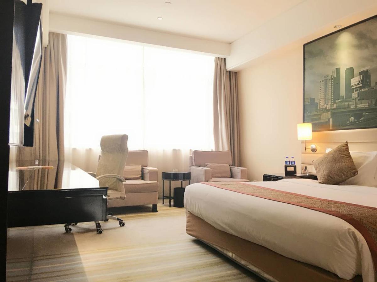 Haoyin Gloria Plaza Hotel Guangzhou Bagian luar foto